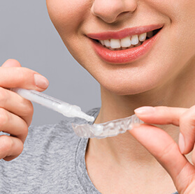 Treatments 7 Teeth whitening